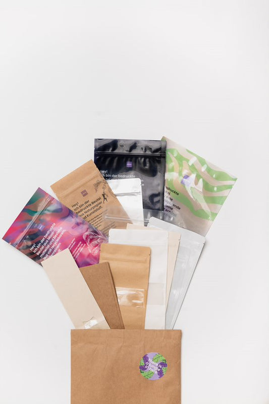 Different variants of pouch packaging